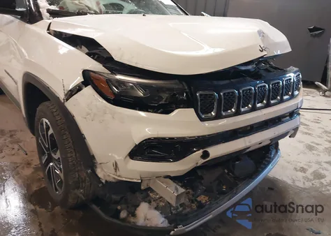 2024 Jeep Compass Limited 4X4 из США, поврежденный, VIN 3C4NJDCN2RT602688